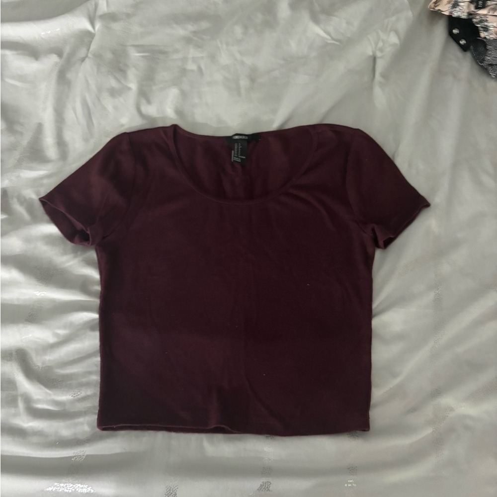 Forever 21 burgundy cropped top. Size S.
